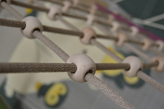 Triunghi Pikler cu Frânghie și Bile