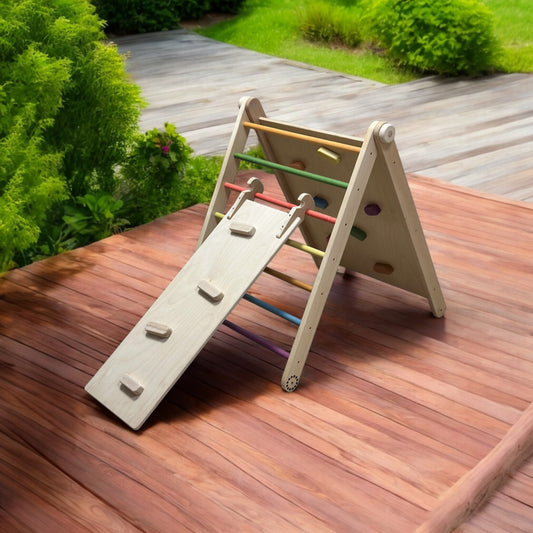 Triunghi Pikler cu Escaladă +Tobogan cu Două Laturi