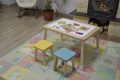 Masă Interactivă 5 în 1 din Lemn Masiv – Cu un Scăunel Inclus