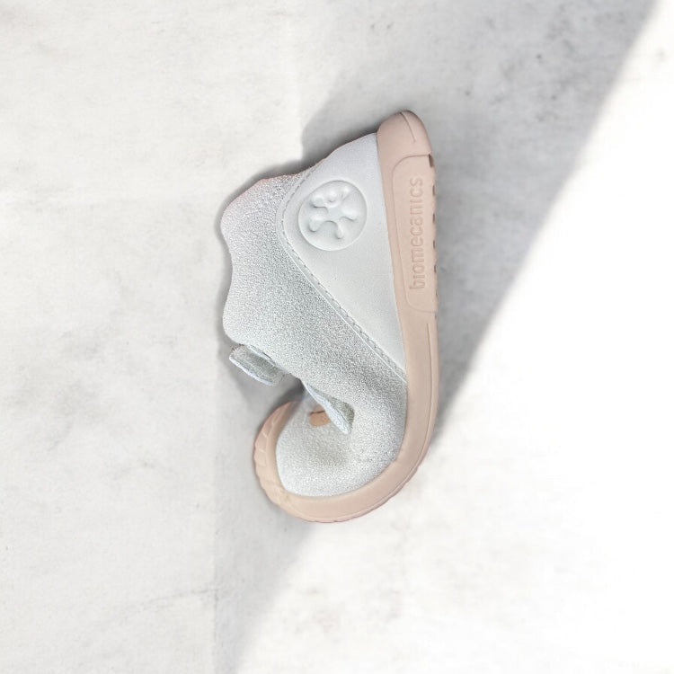 Pașii Iepurașului – Încălțăminte pentru copii Biomecanics