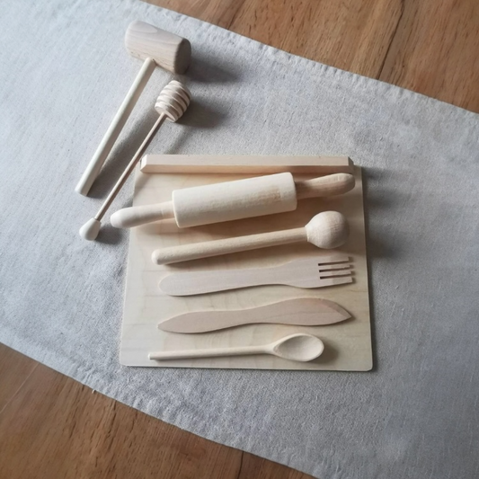 Accesorii de bucătărie din lemn pentru copii