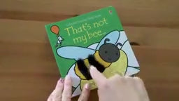 Albinuțe harnice – carte senzorială cu diferite texturi de atins